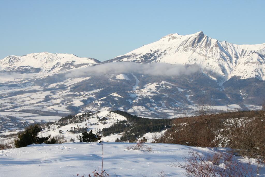 Отель Vvf Les Ecrins Champsaur Сен-Бонне-ан-Шансор Экстерьер фото
